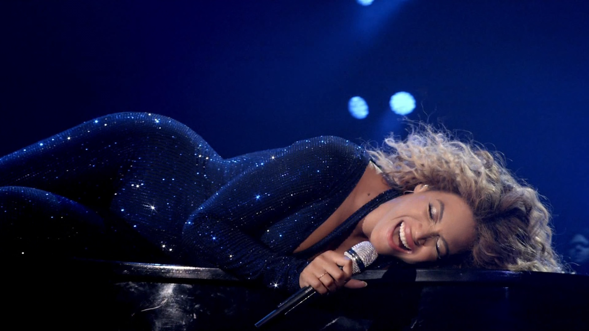 Beyoncé - Beyoncé：X10 The Mrs. Carter Show World Tour 2013 HDTV 1080i MPEG2 - 16.18GB